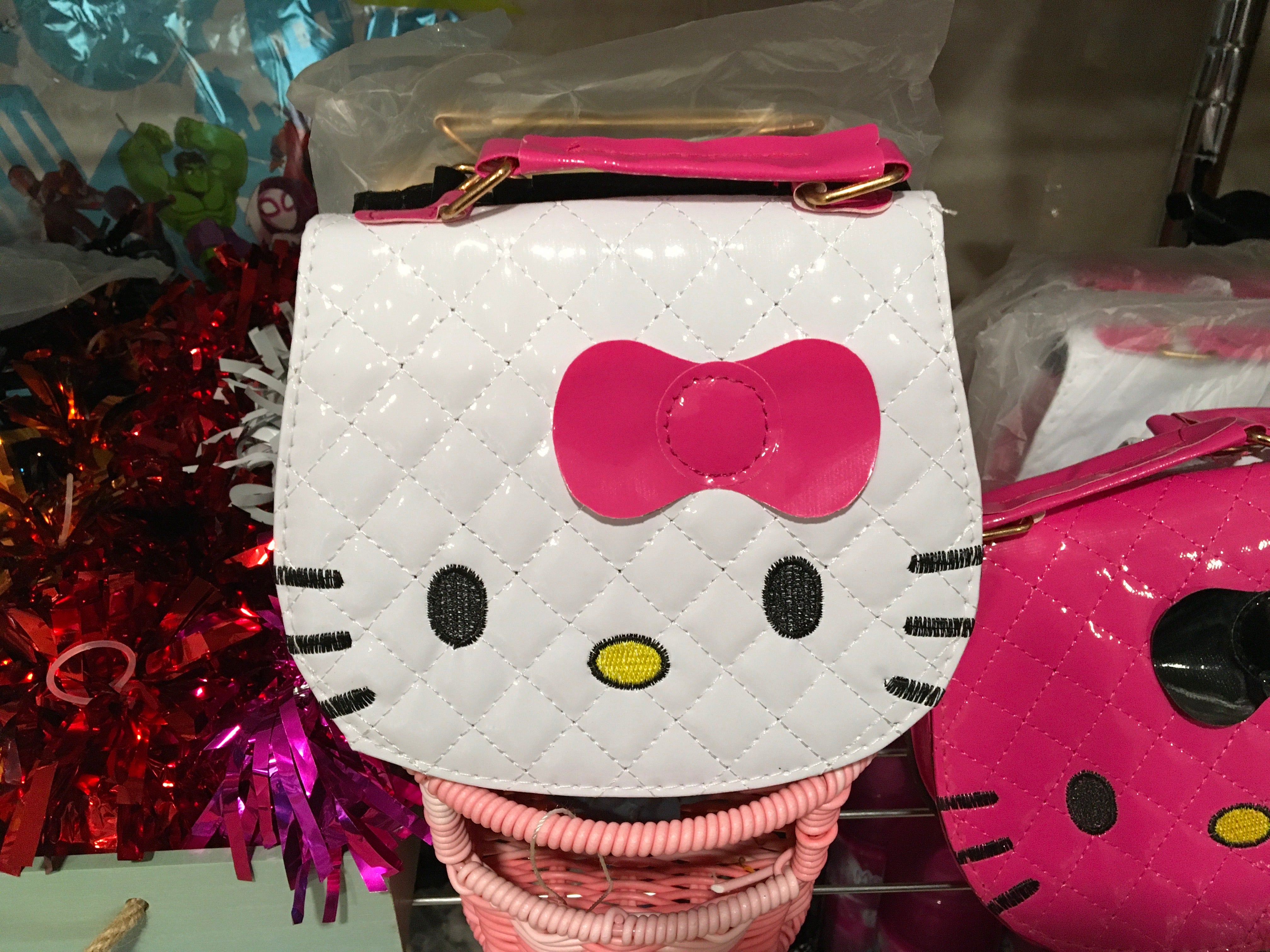 HELLO KITTY PURSE NOT BALLOON