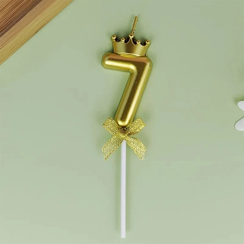 Golden Crown Birthday Candle: #7
